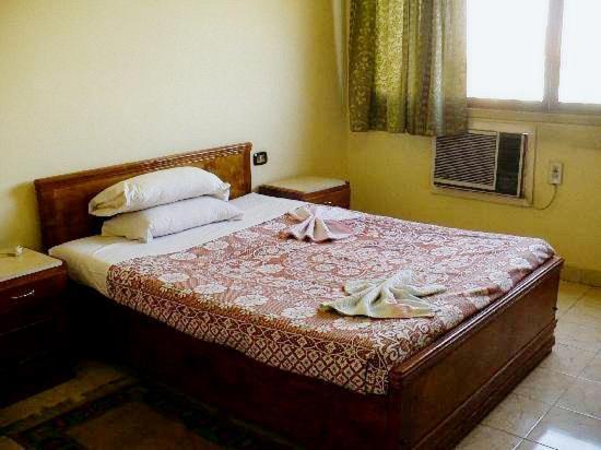 Memnon Hotel Асуан Экстерьер фото